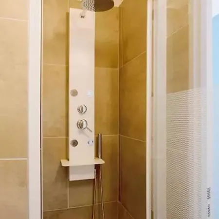 דירה Beau Studio Bord De Mer Tout Equipe סן-מנדרייה-סור-מר